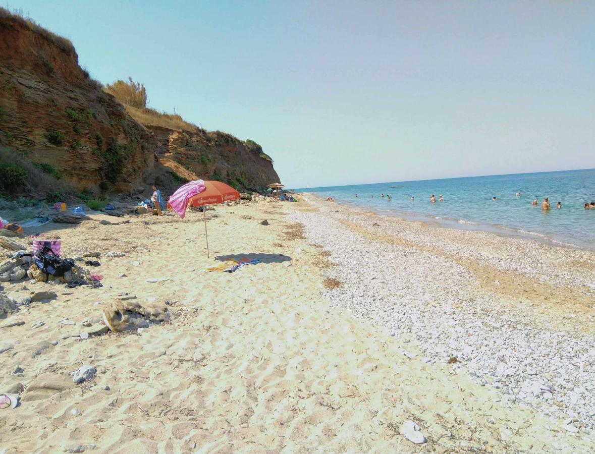 Amalias Place ميتيكاس المظهر الخارجي الصورة
